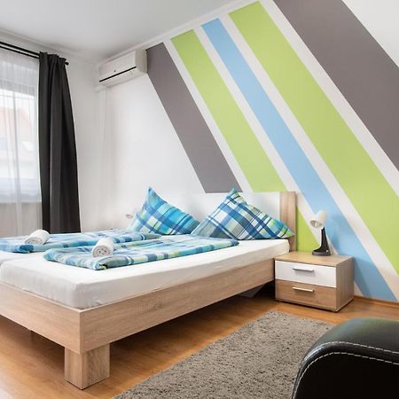 Hajdúszoboszló Lux Apartmanok מראה חיצוני תמונה
