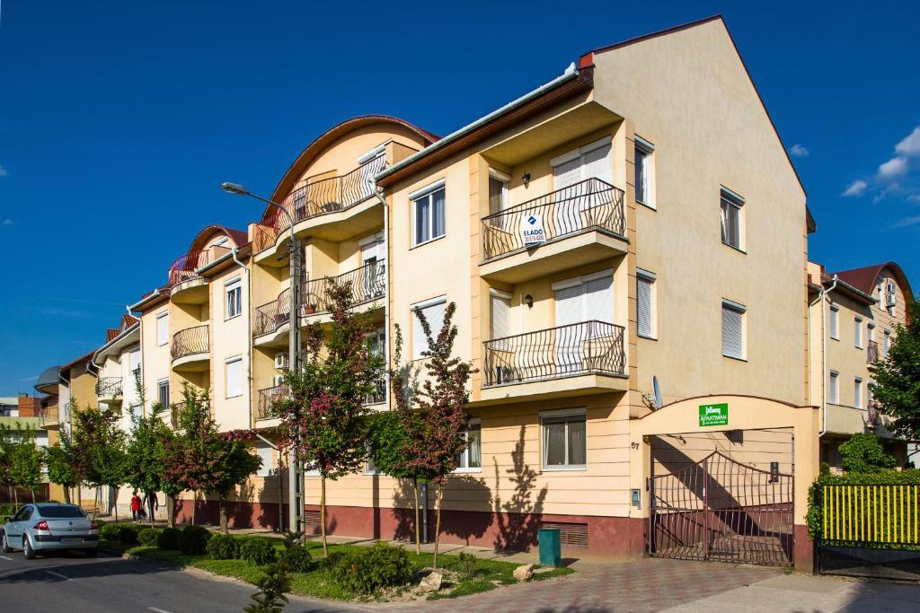 Hajdúszoboszló Lux Apartmanok חדר תמונה