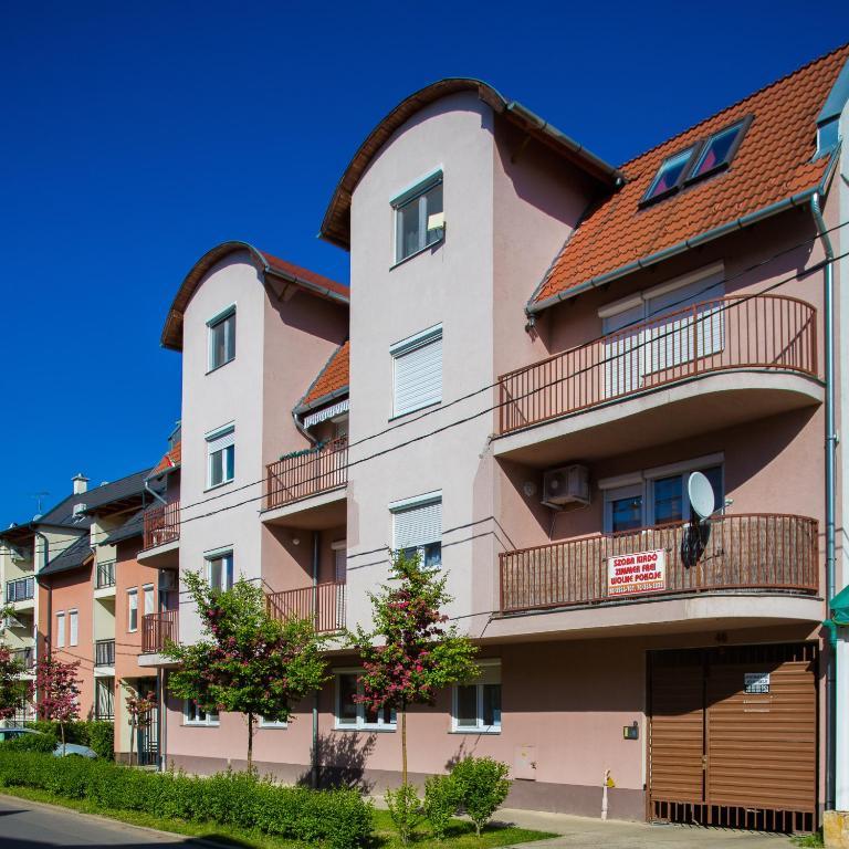 Hajdúszoboszló Lux Apartmanok חדר תמונה