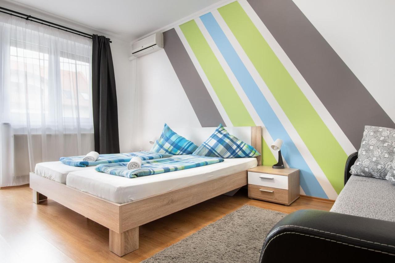 Hajdúszoboszló Lux Apartmanok מראה חיצוני תמונה